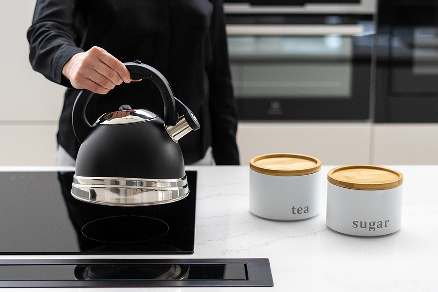 Induction vs Electric Cooktop Which is Right for Your Kitchen?